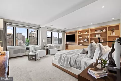 220 W Rittenhouse Sq #18A, Philadelphia, PA 19103