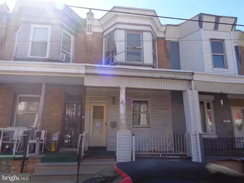 4253 Tackawanna St, Philadelphia, PA 19124