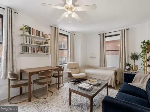 1324 Locust St #426, Philadelphia, PA 19107