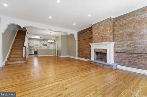 1027 Morris St, Philadelphia, PA 19148