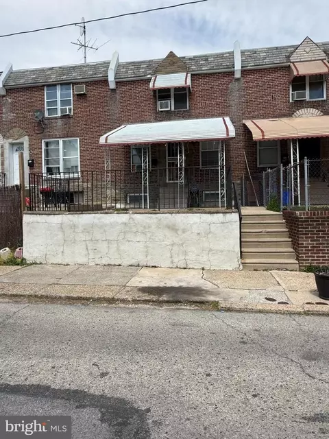 605 Anchor St, Philadelphia, PA 19120