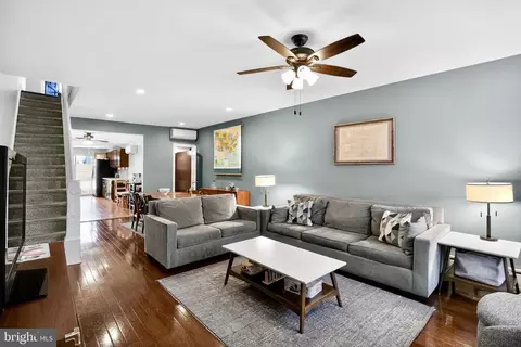 1020 Wolf St, Philadelphia, PA 19148
