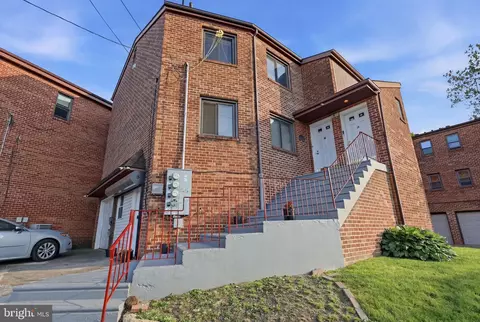 9101 Old Newtown Rd, Philadelphia, PA 19115