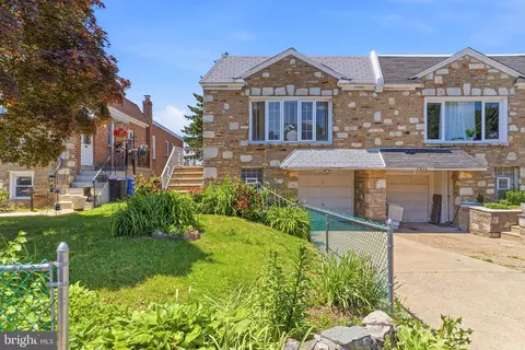 7828 Summerdale Ave, Philadelphia, PA 19111