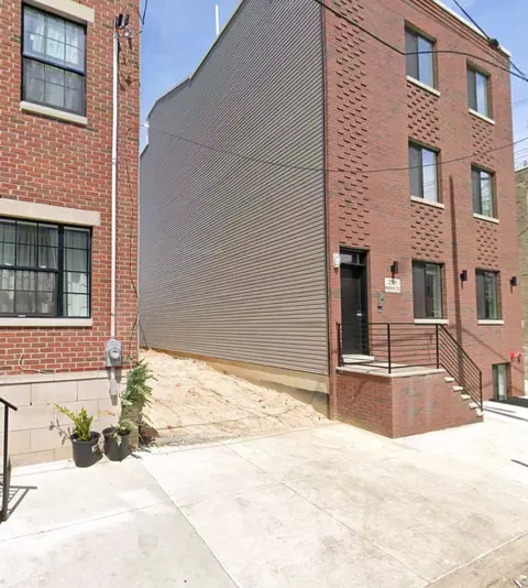 2515 Manton, Philadelphia, PA 19146