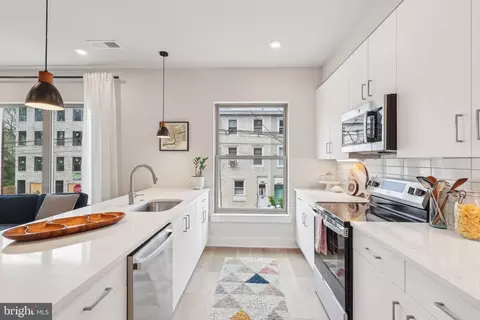 3205 N 35th St #9, Philadelphia, PA 19129