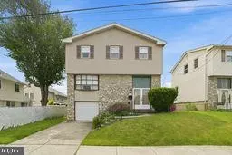 10113 Galahad Rd, Philadelphia, PA 19116