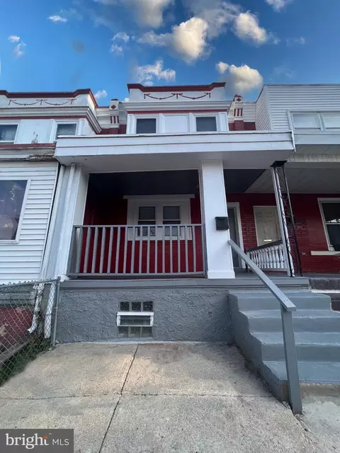 2008 W Laveer St, Philadelphia, PA 19138