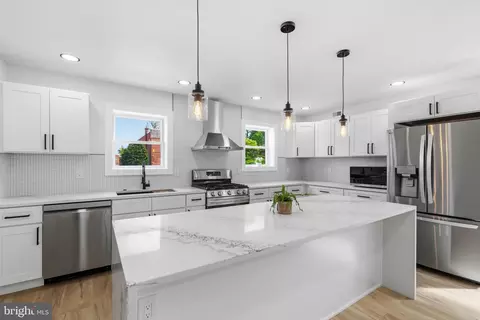 11110 Ridgeway St, Philadelphia, PA 19116