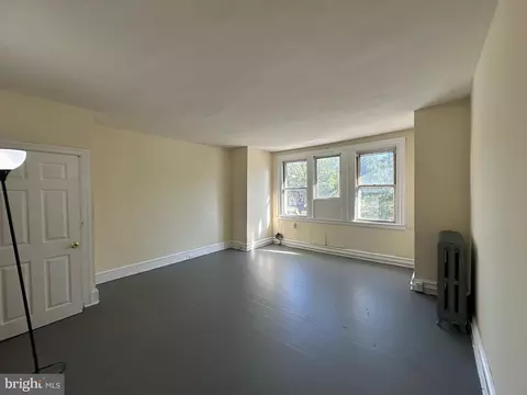 4076 E Roosevelt Blvd, Philadelphia, PA 19124