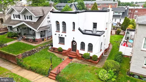 427 Hartel Ave, Philadelphia, PA 19111