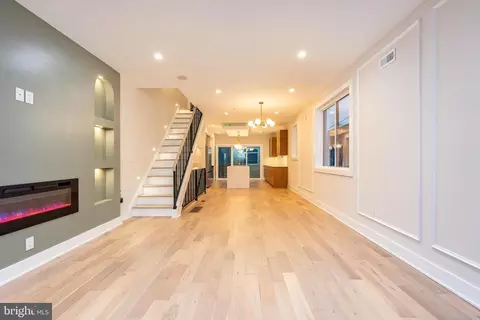629 Mifflin St, Philadelphia, PA 19148
