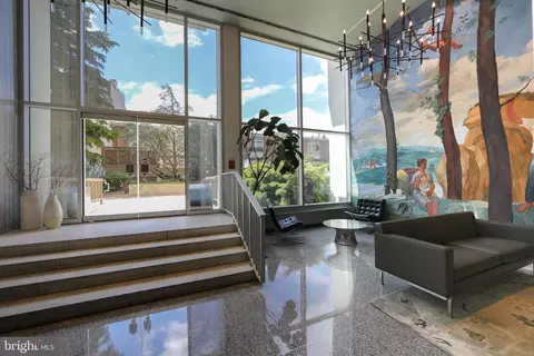 604 S 36 S Washington Sq #306, Philadelphia, PA 19106