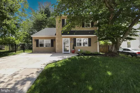 335 Cinnaminson St, Philadelphia, PA 19128