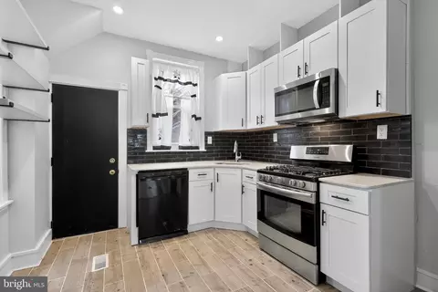 928 S Conestoga St, Philadelphia, PA 19143
