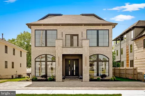 9741 Krewstown Rd, Philadelphia, PA 19115