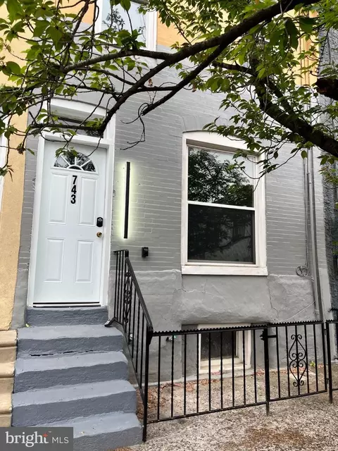 743 N 39th St, Philadelphia, PA 19104