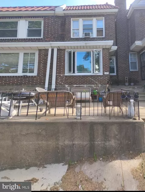 120 W Godfrey Ave, Philadelphia, PA 19120