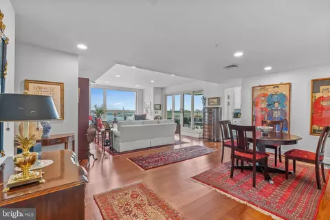 717 S Columbus Blvd #1416, Philadelphia, PA 19147
