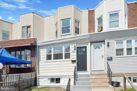2615 S Hobson St, Philadelphia, PA 19142