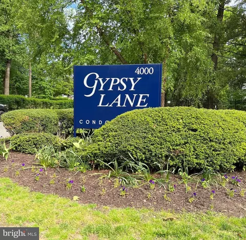 4000 Gypsy Ln #247B, Philadelphia, PA 19129