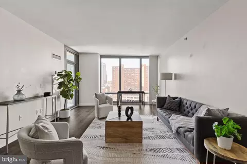 2101 00 Market St #805, Philadelphia, PA 19103