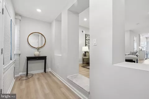 2715 Reed St, Philadelphia, PA 19146