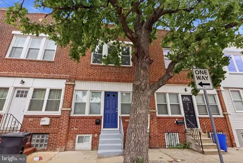 2715 Reed St, Philadelphia, PA 19146