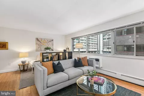 1900 John F Kennedy Blvd #723, Philadelphia, PA 19103