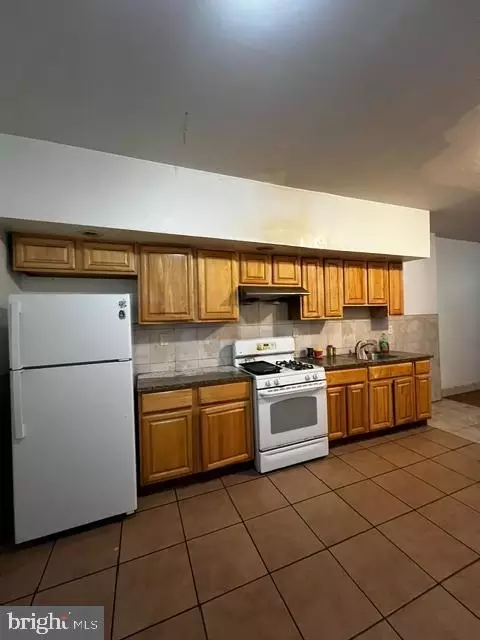 1905 S 7th St, Philadelphia, PA 19148