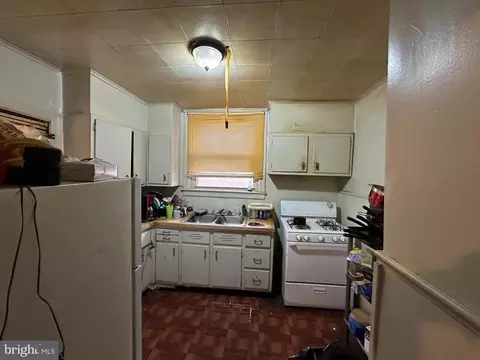 4728 Loring St, Philadelphia, PA 19136