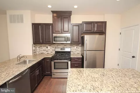 1823 N 19th St, Philadelphia, PA 19121