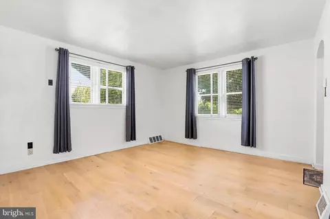 3112 Fordham Rd, Philadelphia, PA 19114