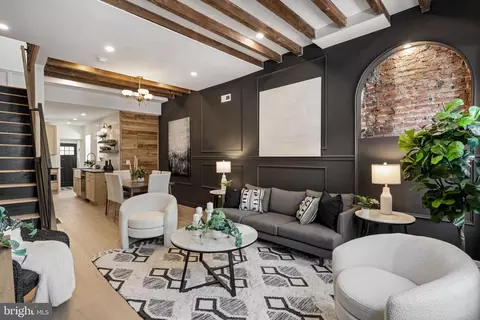 814 Belgrade St, Philadelphia, PA 19125