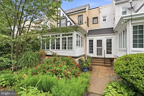 5227 Rexford Rd, Philadelphia, PA 19131