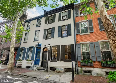 2208 Rittenhouse Sq, Philadelphia, PA 19103