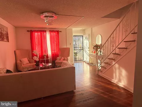 6037 Shisler St, Philadelphia, PA 19149