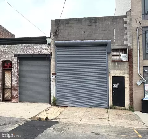 2617 Emerald St, Philadelphia, PA 19125