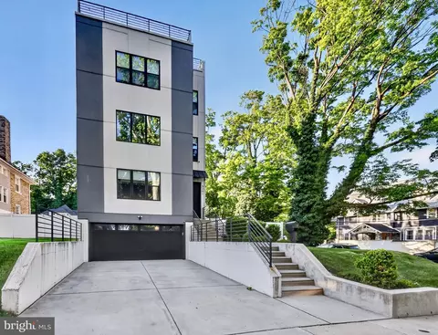 5301 Gainor Rd, Philadelphia, PA 19131