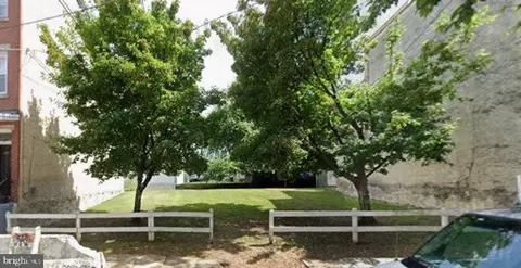 3922 Folsom St, Philadelphia, PA 19104