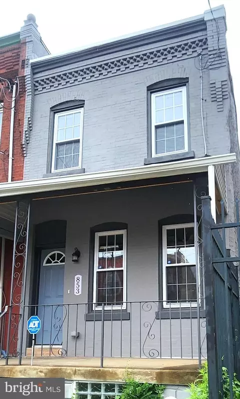 853 N 45th St, Philadelphia, PA 19104