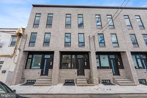 909 Emily St, Philadelphia, PA 19148