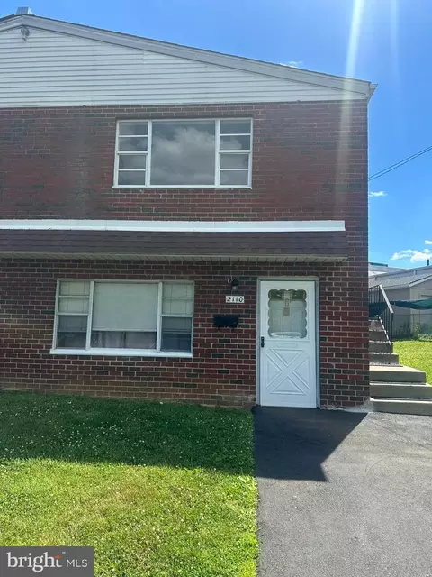 2110 Strahle St, Philadelphia, PA 19152