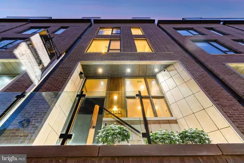 2320 Sansom St, Philadelphia, PA 19103