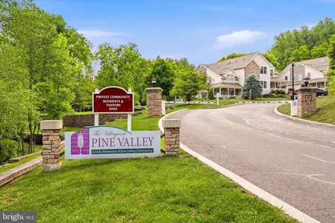 300 00 Tyler Ct #446, Philadelphia, PA 19111