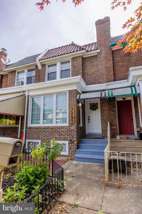 7255 N 21st St, Philadelphia, PA 19138