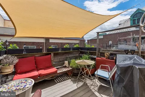 2020 Christian St #E, Philadelphia, PA 19146