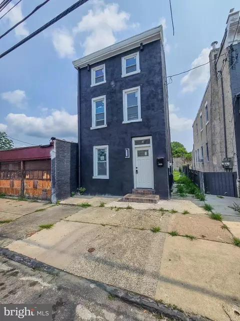 6137 E Wister St, Philadelphia, PA 19138