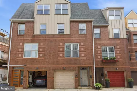 612 Queen St, Philadelphia, PA 19147