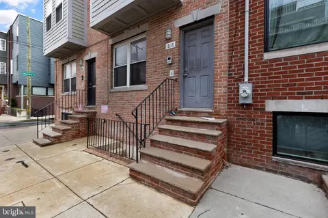 1215 S 18th St, Philadelphia, PA 19146